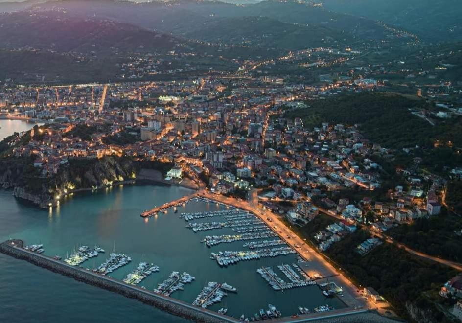 Il Re Tritone Villa Agropoli Exteriör bild